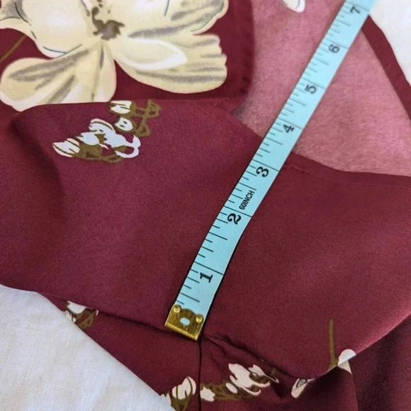 2 piece burgundy & cream floral, high waist shorts & crop top, Women's M O14 - Picture 5 of 8